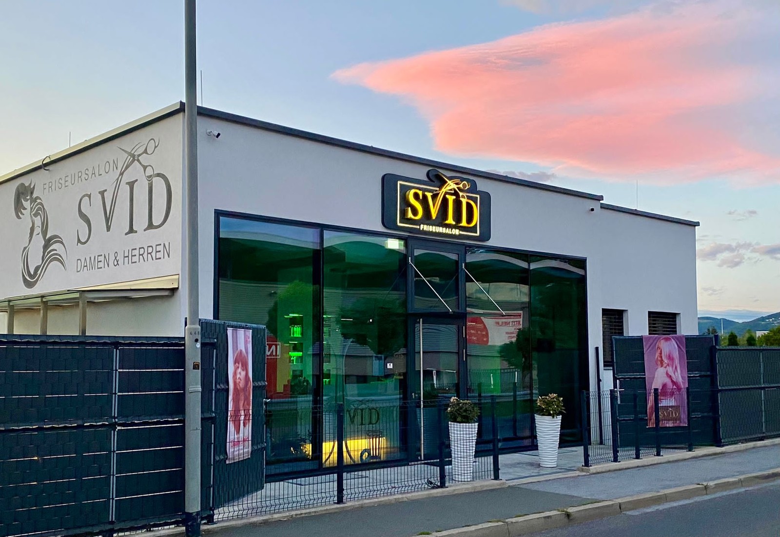 SVID Friseursalon — Außenansicht in Graz